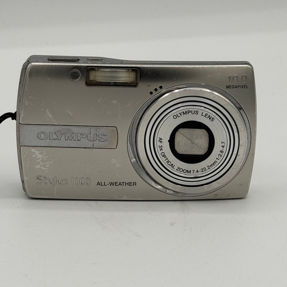 Olympus Stylus 1000 Digital Camera 10.0MP 3x Optical Zoom Silver All-Weather - Picture 2 of 11
